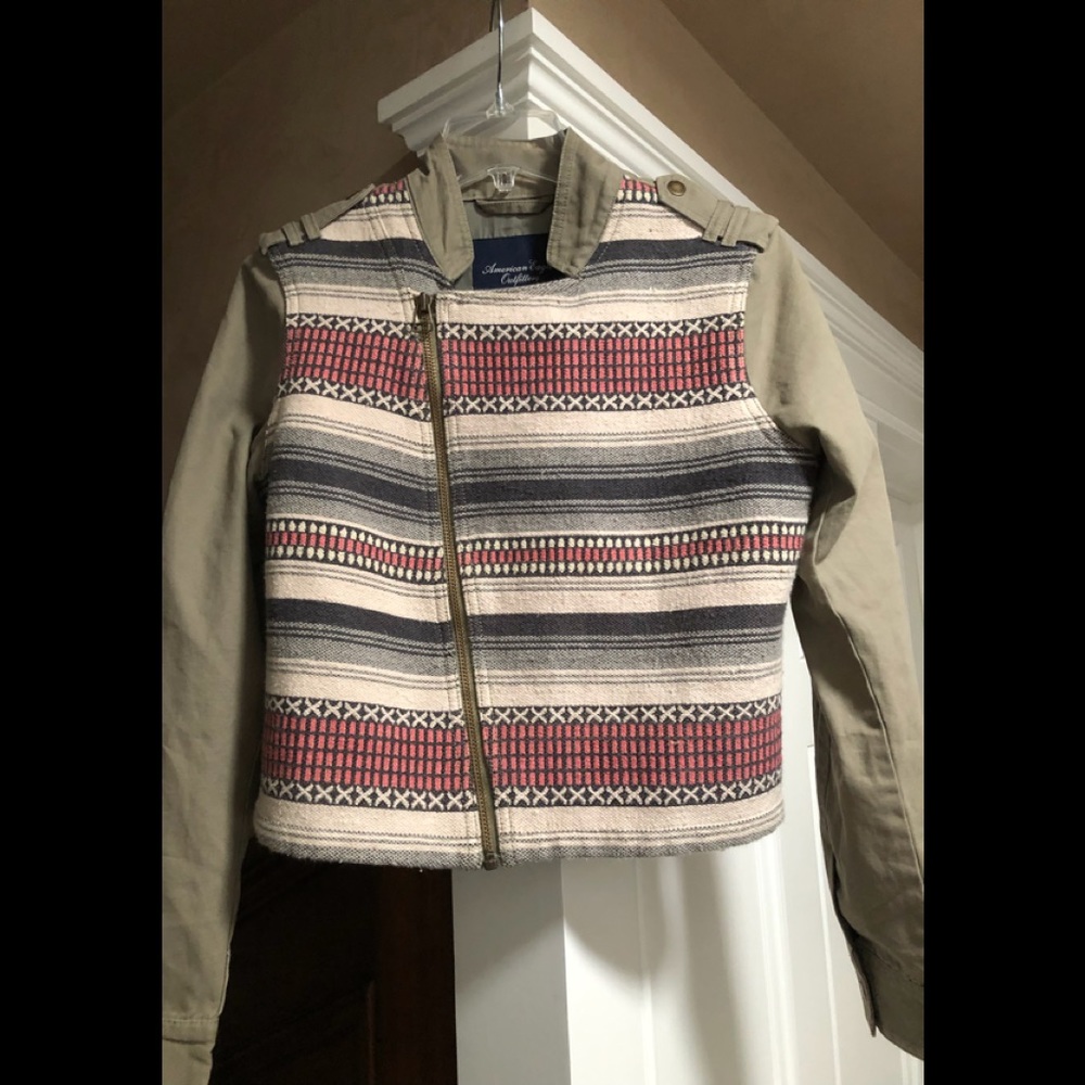 American eagle cropped tapestry/khaki jacket